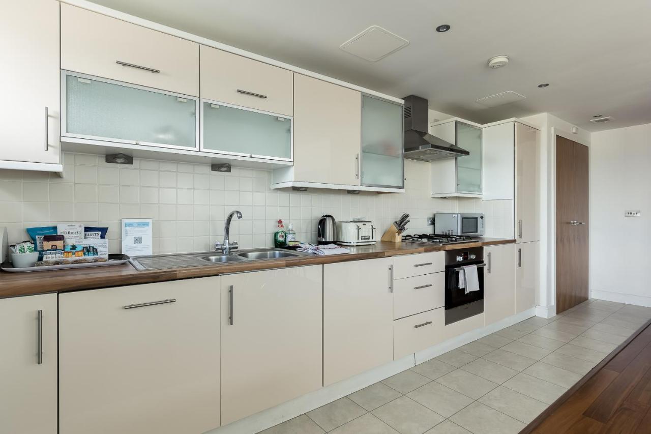 Ocean Escape Villa Poole Ngoại thất bức ảnh